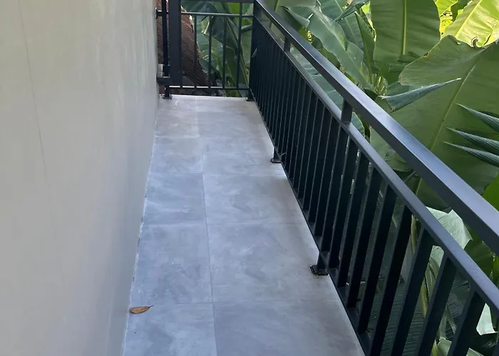 Vamana House Hostal Bringkit